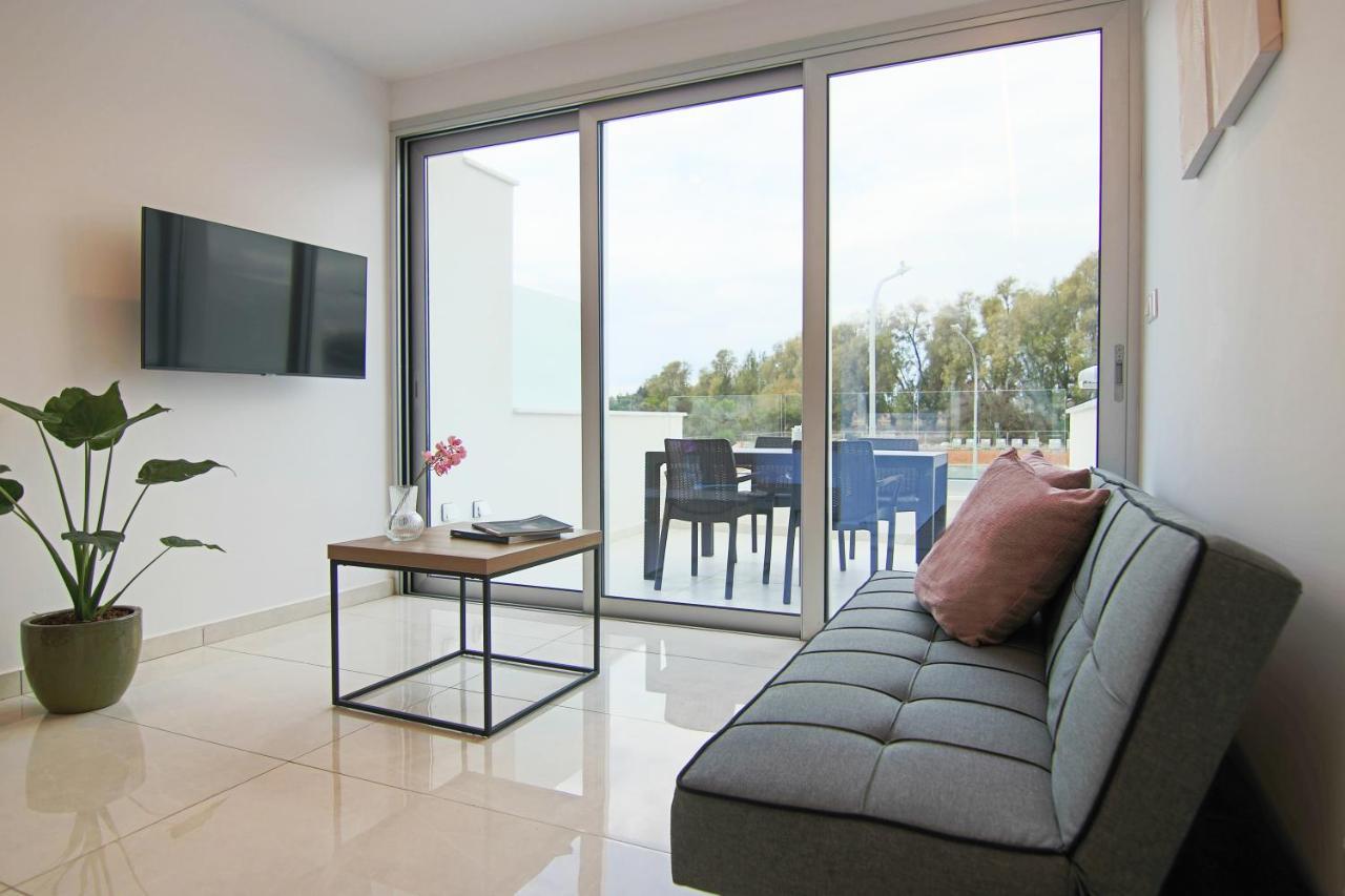 Phaedrus Living - Seaside Luxury Flat Harbour 105 Lägenhet Paphos Exteriör bild