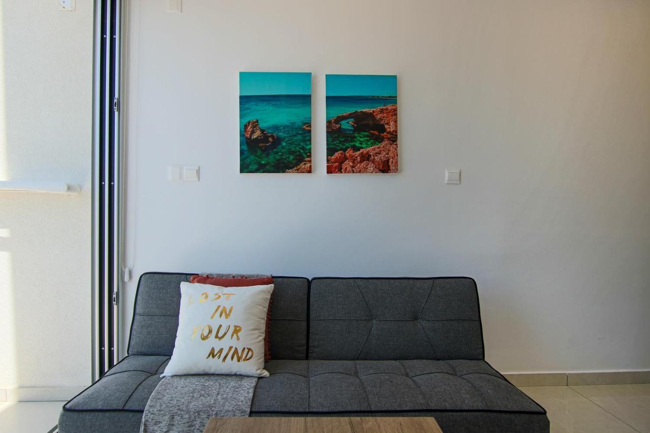 Phaedrus Living - Seaside Luxury Flat Harbour 105 Lägenhet Paphos Exteriör bild